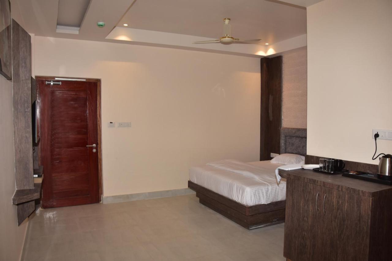 Hotel Serene Palace Port Blair Ngoại thất bức ảnh
